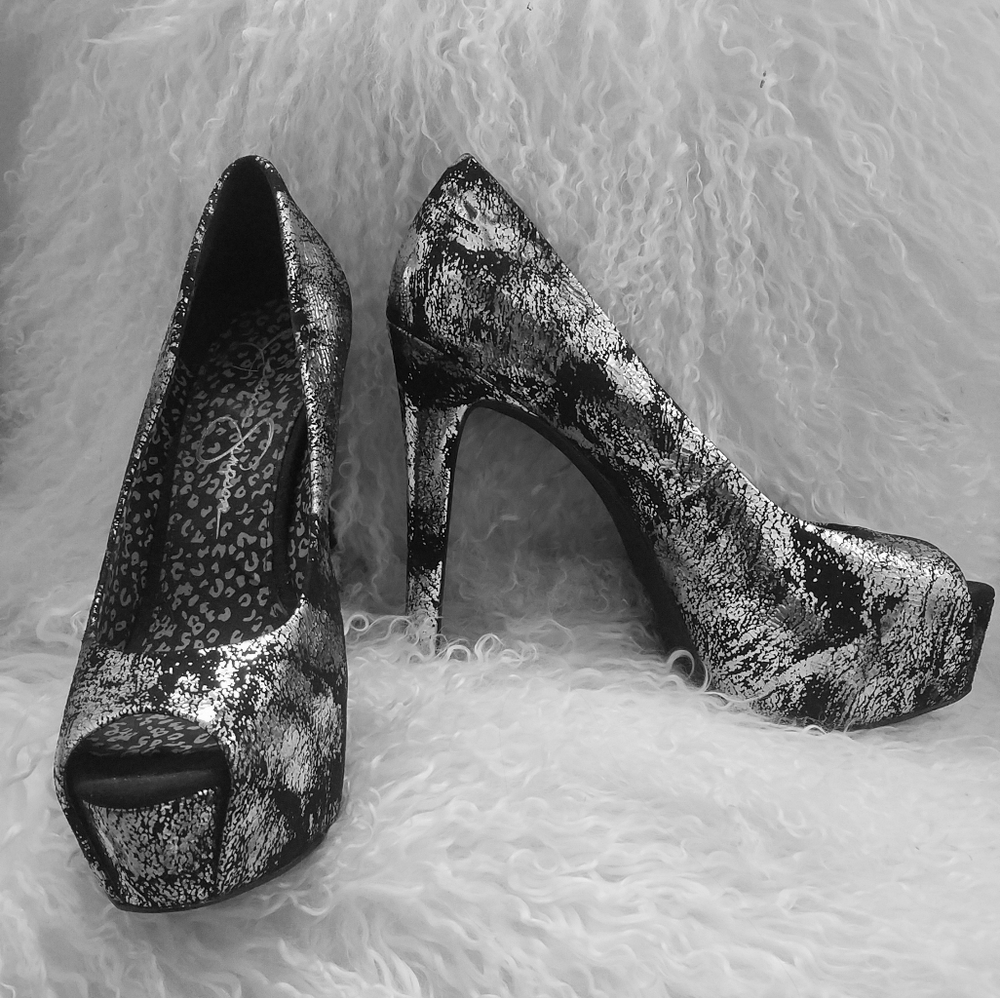 Metallic peep toe platform heels